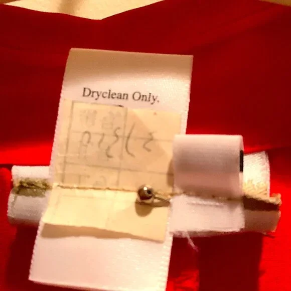 Coldwater Creek - Classic Red Wrap Dress, with side tie, 100%  silk, Size 14 - Picture 8 of 16